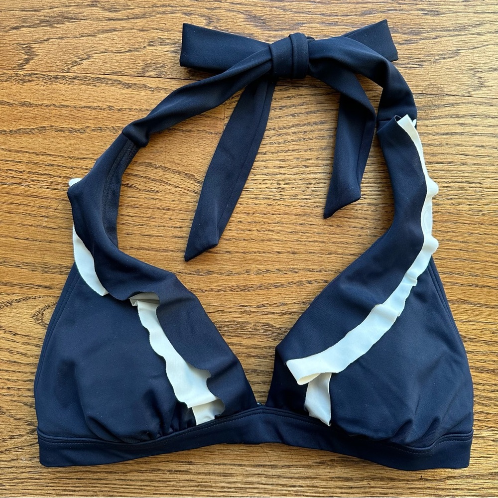 Boden Women’s Wireless bikini top blue And Ivory size 6 with ruffles And ruching